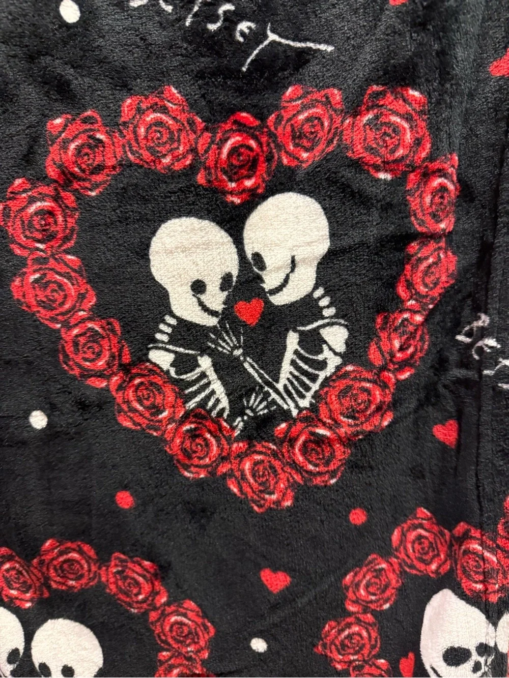Betsey Johnson Halloween  “Lovers” Skeleton Rose Ultra Soft Plush Throw Blanket
